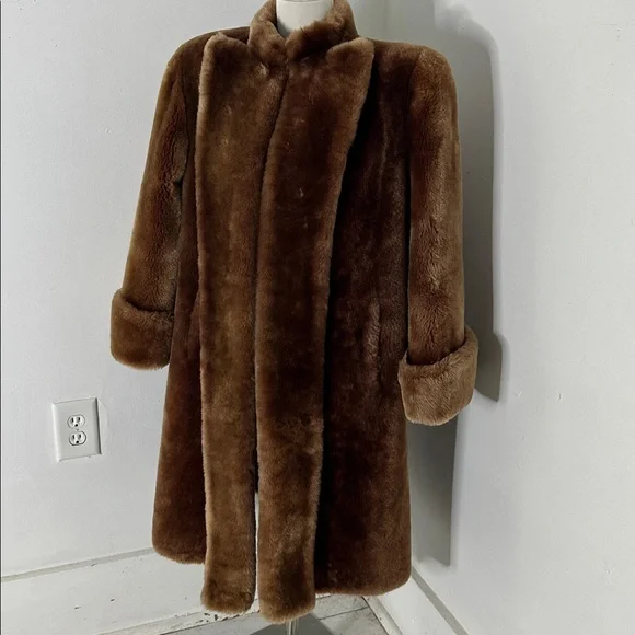 Sold - Picture 2 of 7